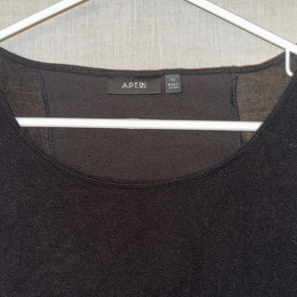 Apt - Picture 3 of 3